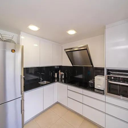 Stylish With Views, Cleaning Included Villa Torremendo