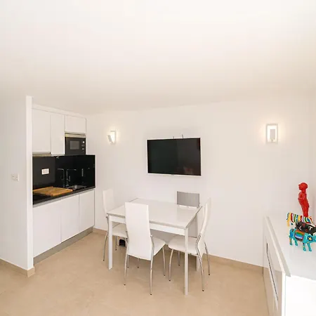 Villa Stylish With Views, Cleaning Included Torremendo