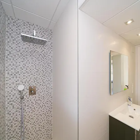 Stylish With Views, Cleaning Included